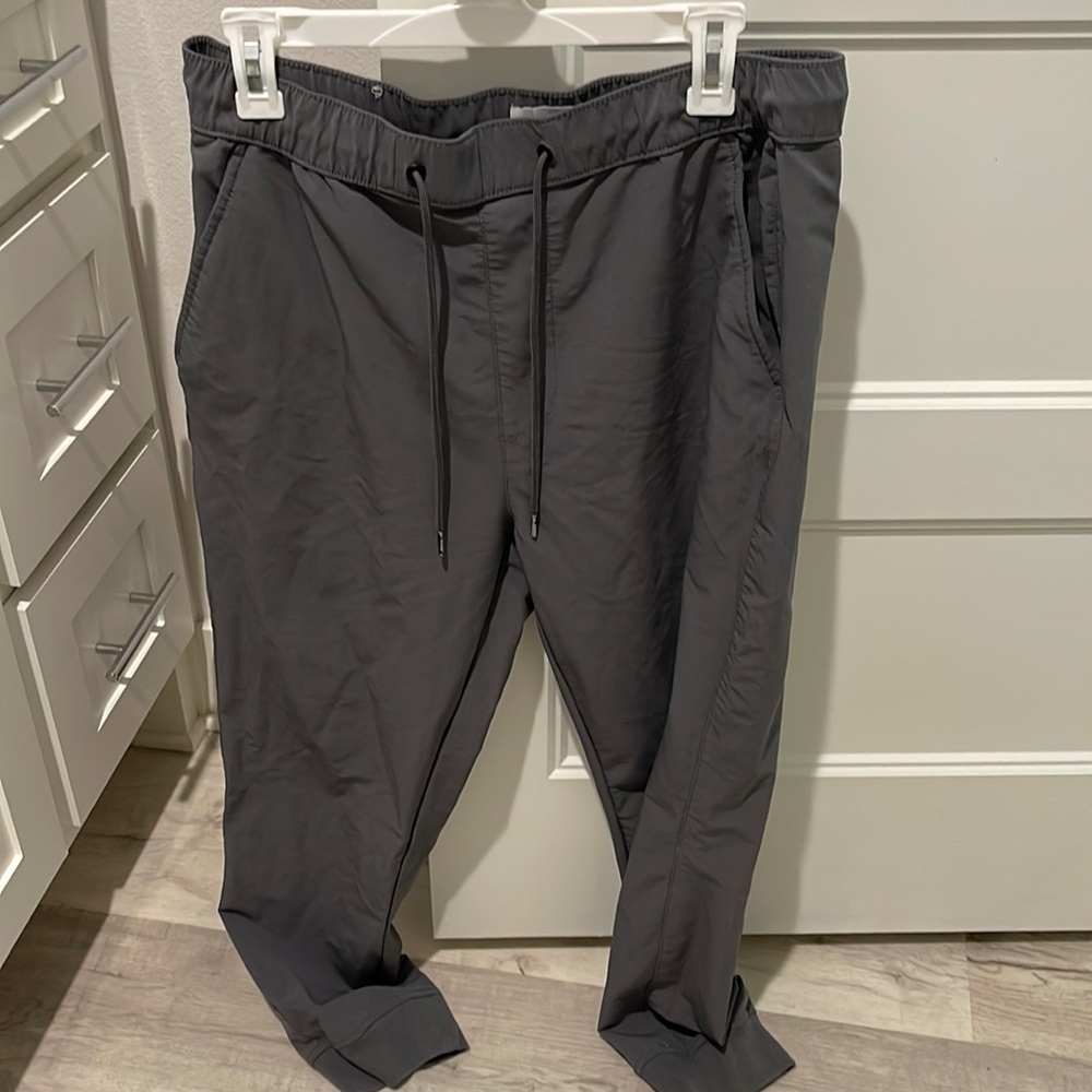 Gray Goodfellow Tapered Tech Jogger Pants Size Medium Drawstring Waist
